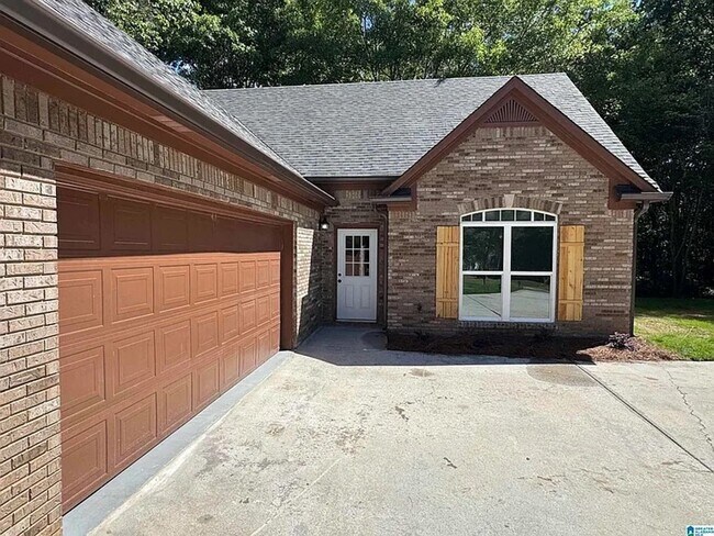 Building Photo - 301 Shelby Forest Dr