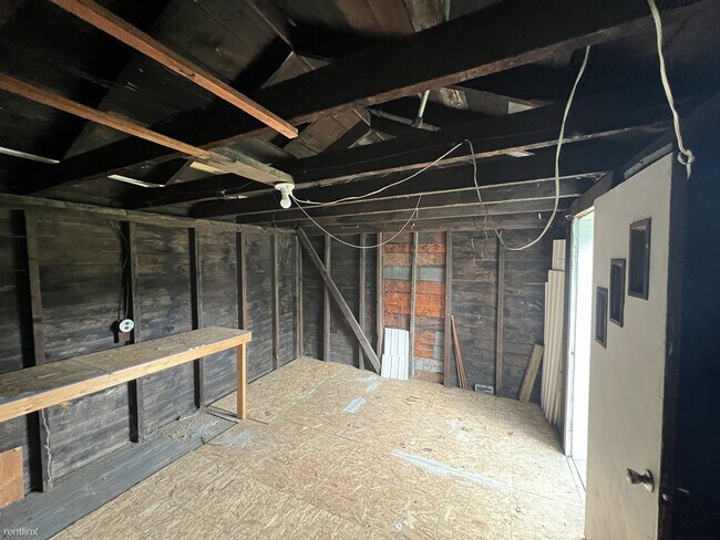 Foto del edificio - 2 br, 2 bath House - 103 Tomlinson Avenue