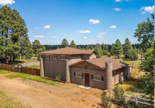 Building Photo - 2771 Arizona 260