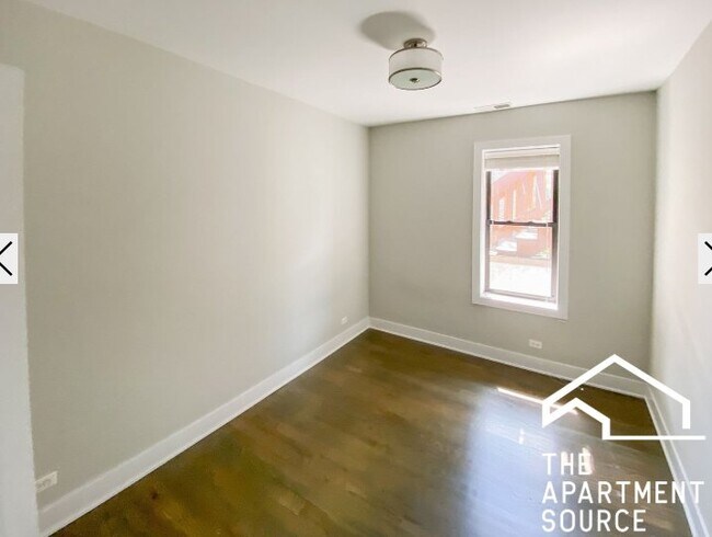 Photo - 2624 N Rockwell St Apartment
