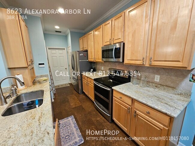 Building Photo - Luxury Temple Terrace Condo