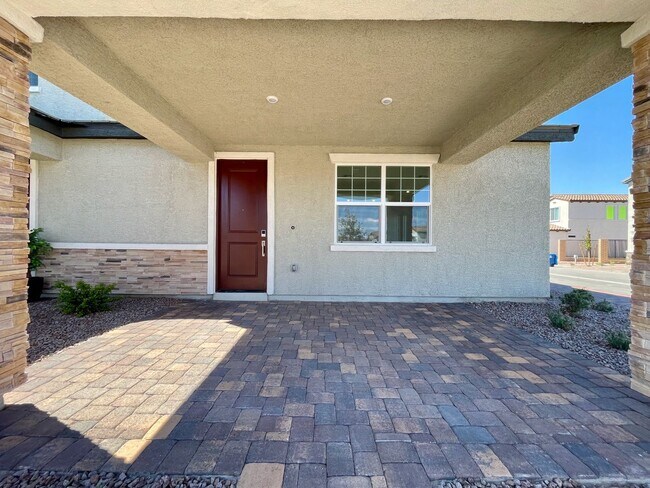 Foto del edificio - BRAND NEW 3 BED 2.5 BATH 2 CAR GARAGE TOWN...