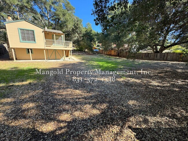 Foto del edificio - Charming 1-Bed 1-Bath Home with Bonus Room and Spacious Yard in Carmel Valley