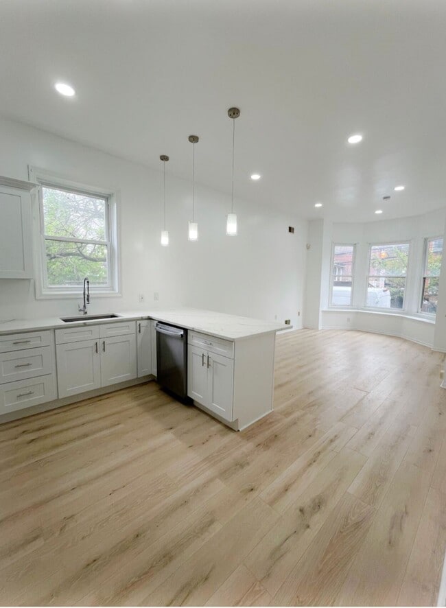 Open Plan - 72 James St