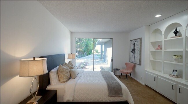 Foto del edificio - 16375 Sloan Dr