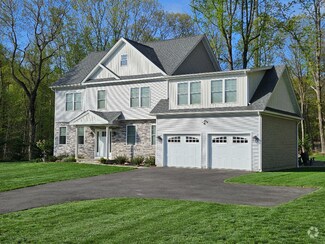Building Photo - 25 Meridian Ridge Dr