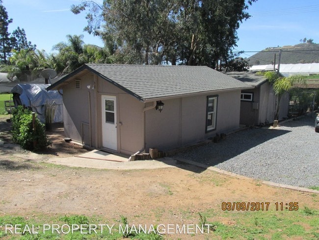 Building Photo - 3537 N Twin Oaks Valley Rd