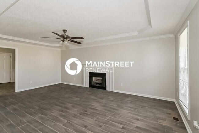 Foto del edificio - 5 Bedroom Pet-Friendly Home in Jackson, TN with Main Street Renewal