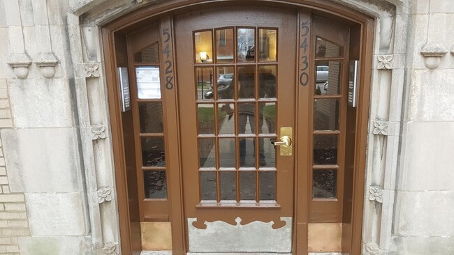 Foto del edificio - 5428-5430 N Kimball