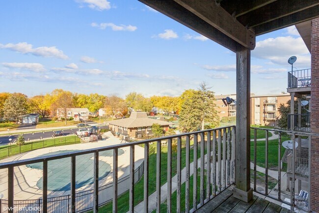 Building Photo - 4500 Beau Monde Dr