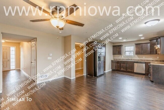 Foto del edificio - 318 E 5th St