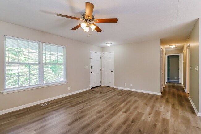 Foto del edificio - 9407 Brown Austin Rd