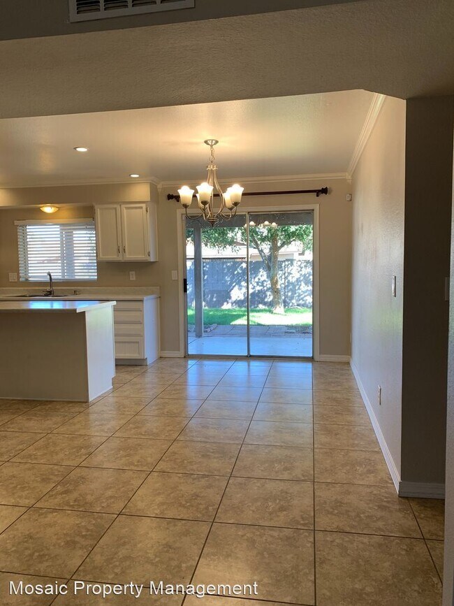 Foto del edificio - 4 br, 2 bath House - 1238 W Nopal Pl.