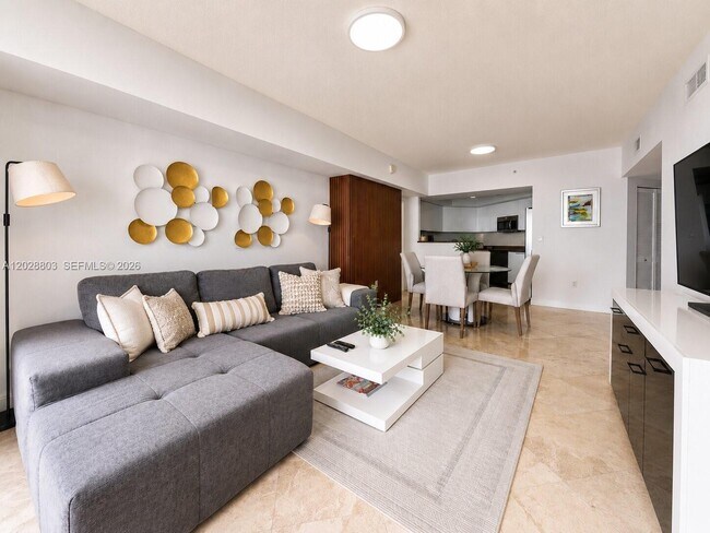 Foto del edificio - 16699 Collins Ave