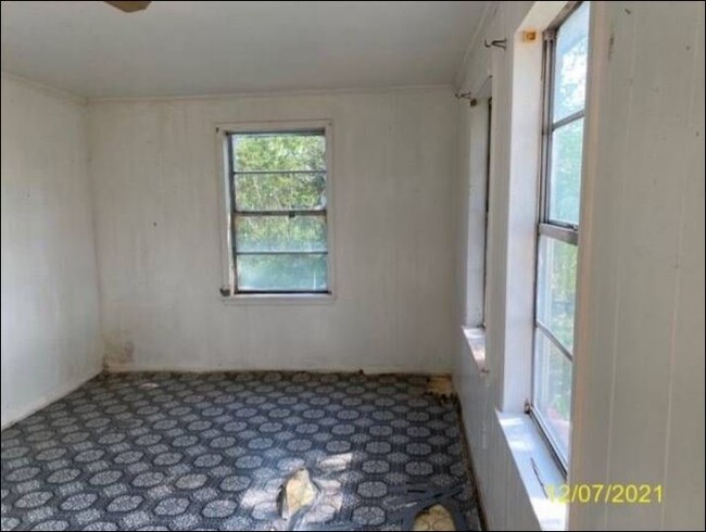 Building Photo - 448 Peach St