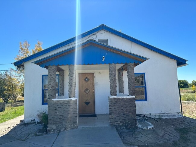 Building Photo - 2 bedroom 1 bathroom house for rent in Blanco