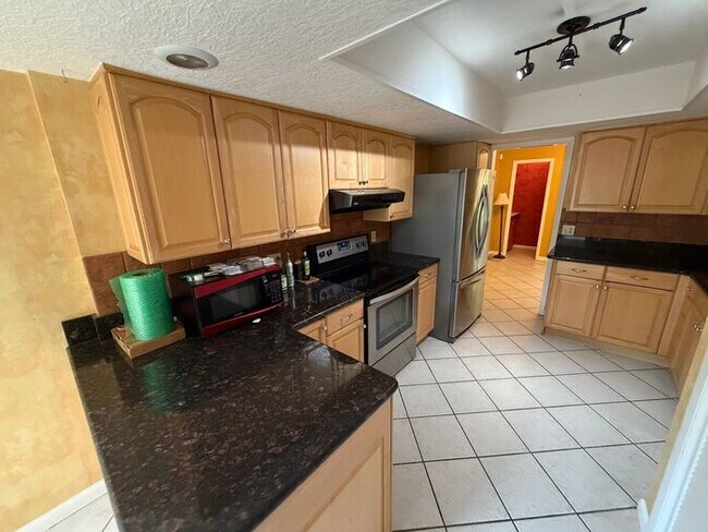 Foto del edificio - Charming 3 bed 3 bath townhome in the Orlando