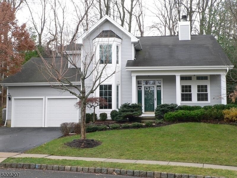 Foto principal - 54 Huntington Rd