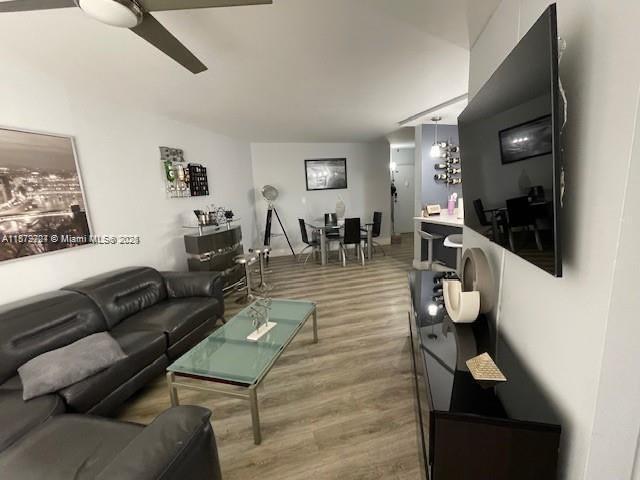 Foto del edificio - 7075 NW 186th St