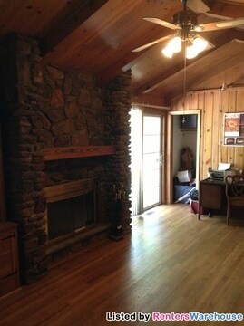 Building Photo - 445 Kurtz Rd