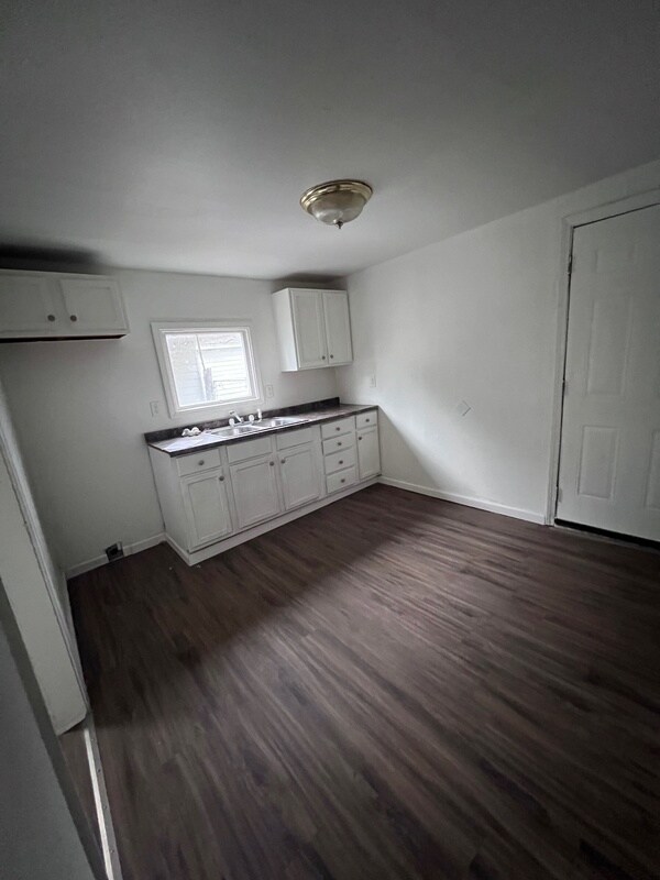 Foto del edificio - 4511 Atkins St