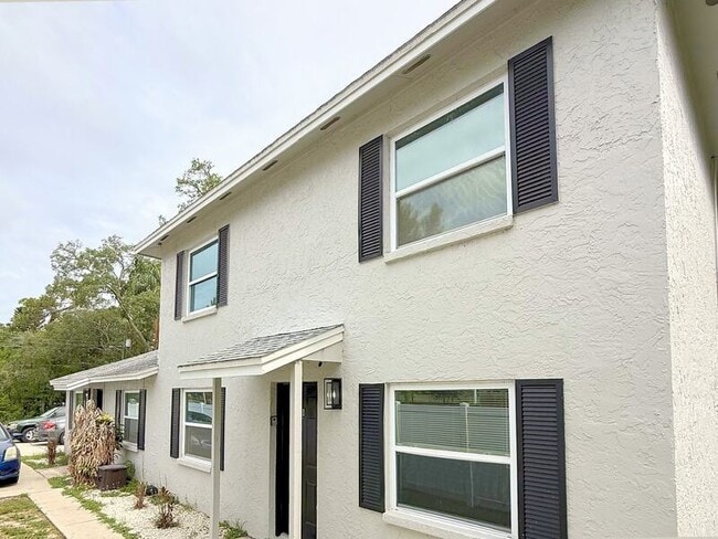 Photo - 11705 North Dr Apartment