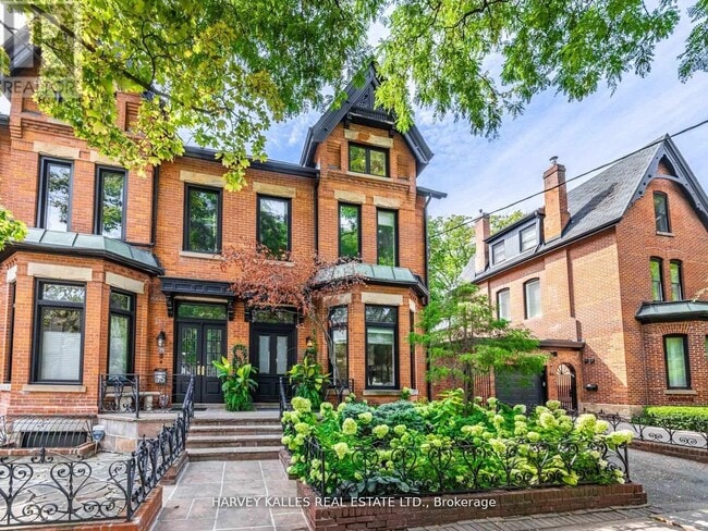 Building Photo - 80 Hazelton Ave