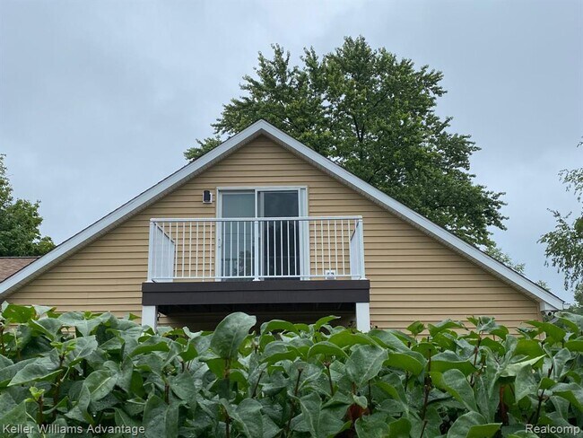 Foto del edificio - 2940 N Williams Lake Rd