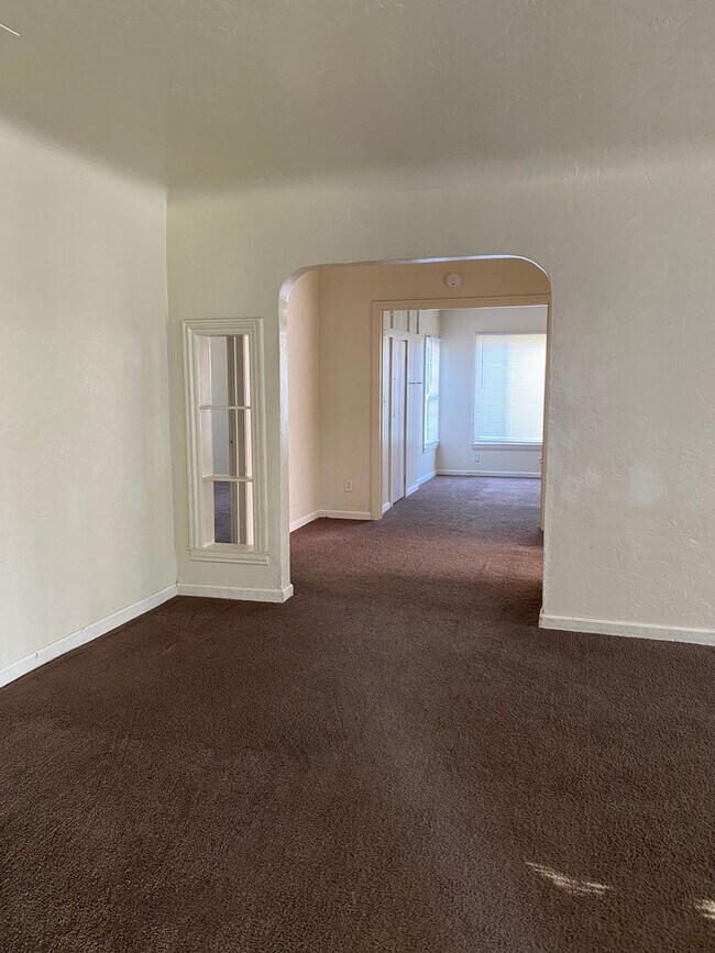 Foto del edificio - 2 bedroom 1 bathroom home!!