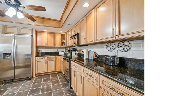 Building Photo - Beautiful 2-Bedroom Condo in a 55+ Communi...
