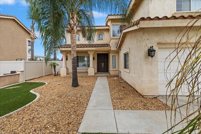 Building Photo - Lakefront Home for Lease – Panoramic Views...