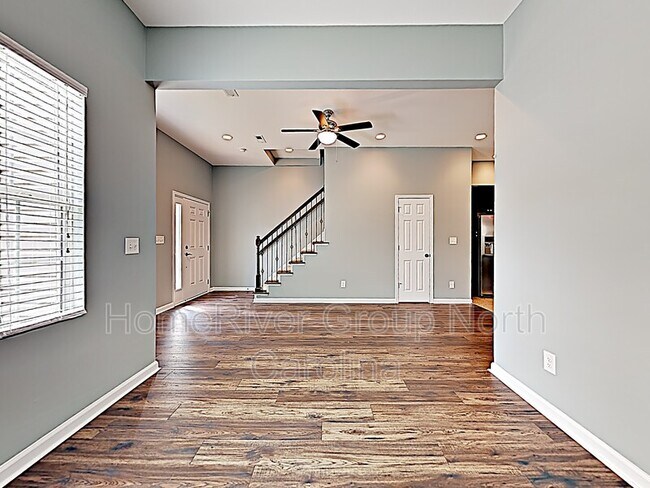 Building Photo - 129 Pineland Cir