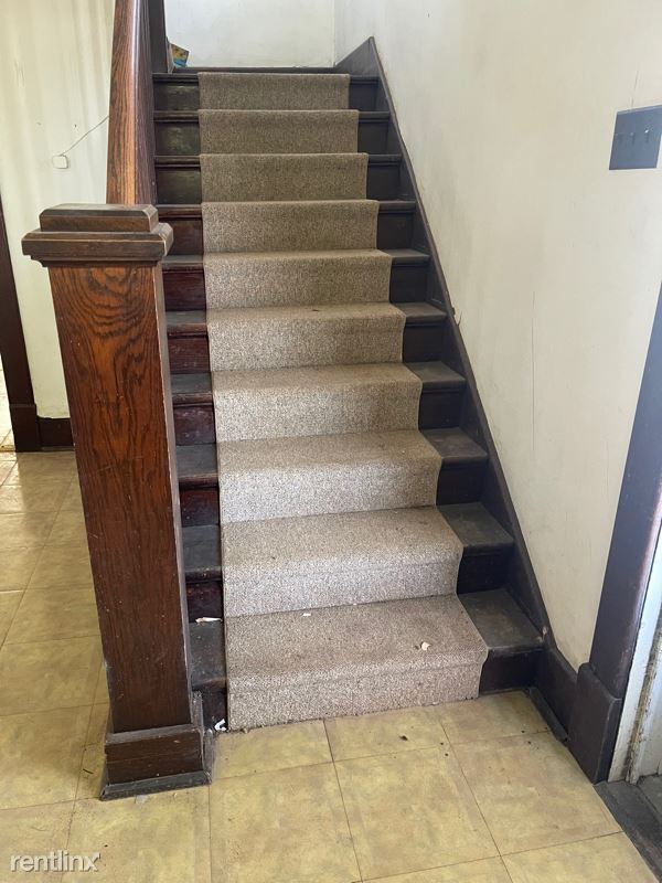 Foto del edificio - 4 br, 1.5 bath House - 221 Harrison St