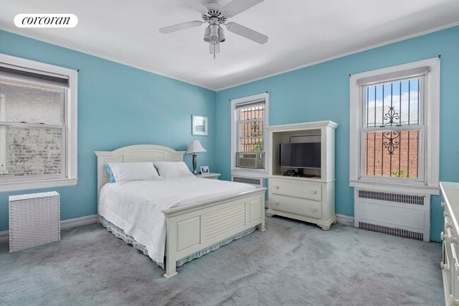 Building Photo - 5715 Snyder Ave