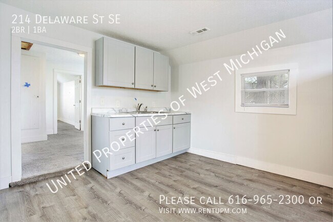 Foto del edificio - 214 Delaware St SE