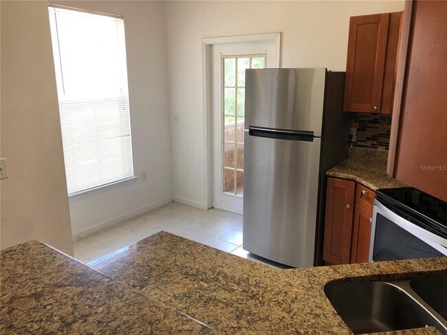 Building Photo - 17915 Villa Creek Dr