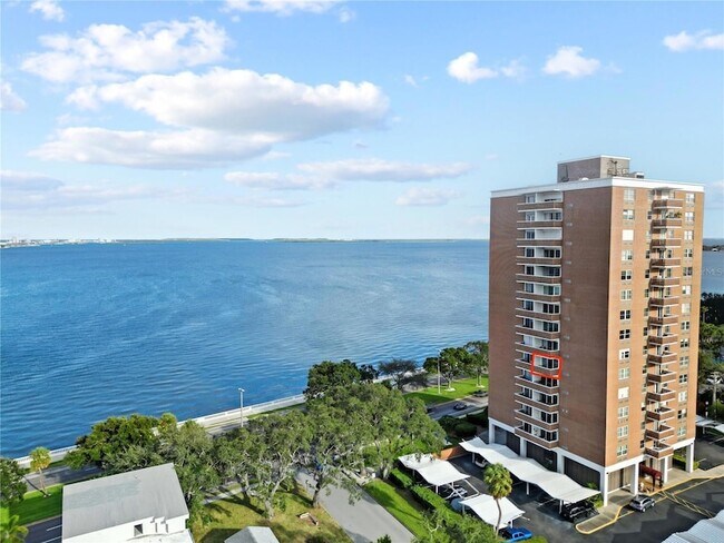 Foto del edificio - 4015 Bayshore Blvd