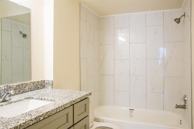 Building Photo - 6606 De Moss Dr