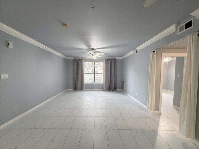 Foto del edificio - 6611 W Sam Houston Pkwy S