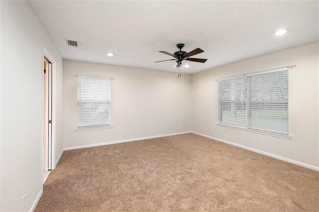 Building Photo - 106 Lagoon Way