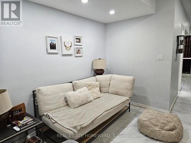 Building Photo - 141 Coxwell Ave