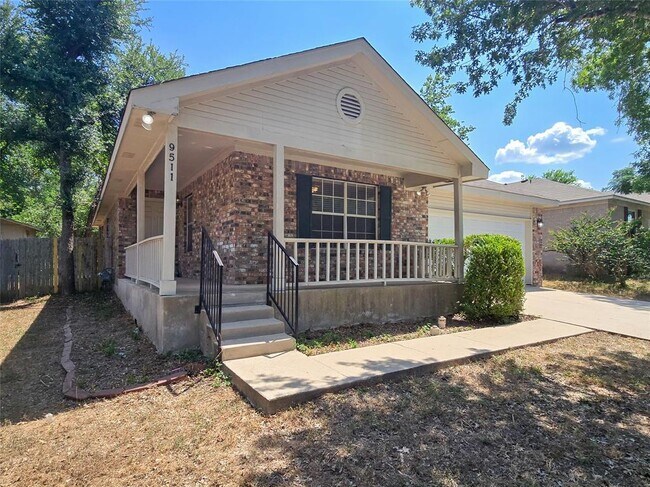 Foto del edificio - 9511 Woodvale Dr