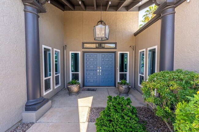 Building Photo - 1914 E Beck Ln