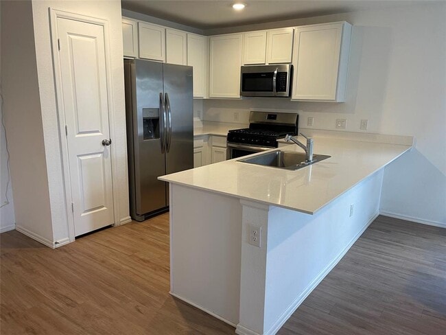 Building Photo - 27015 Breakaway Ln