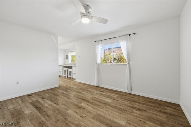 Foto del edificio - 8109 Country Rd