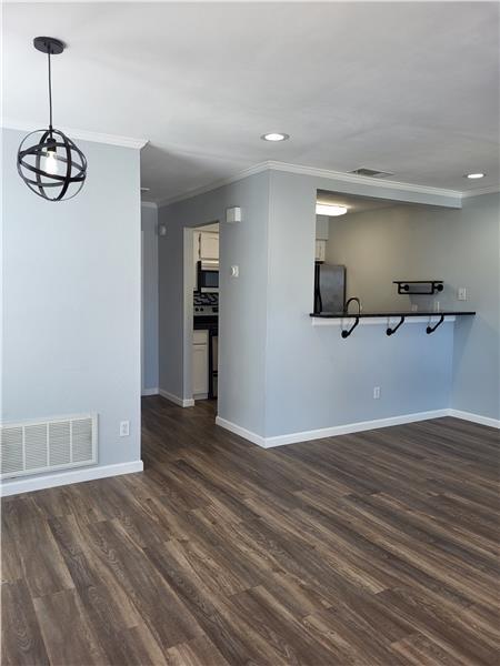 Foto del edificio - 6702 Everhart Rd