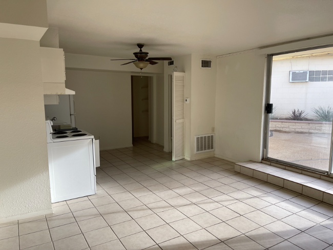 23 W Basic Rd Unit A, Henderson, NV 89015 - Room for Rent in Henderson ...