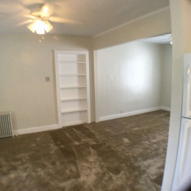 Foto del edificio - 9104 W Greenfield Ave