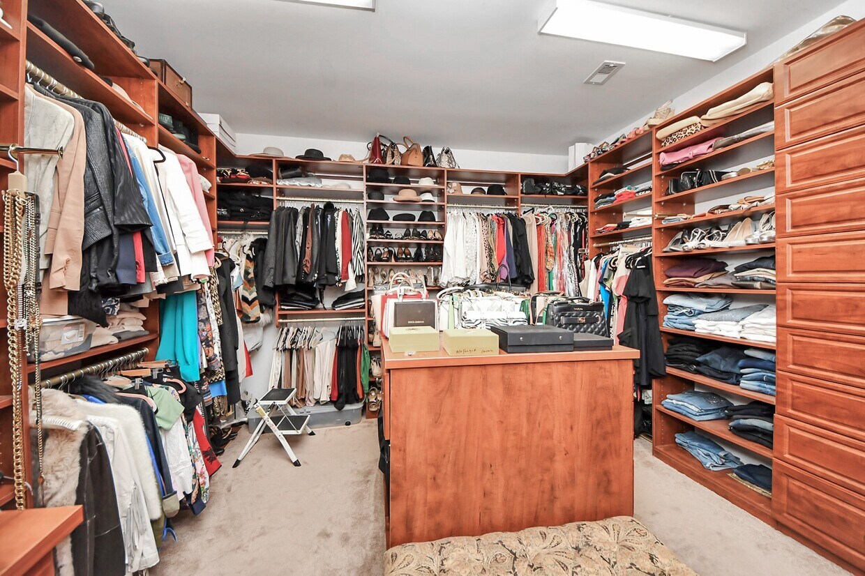 Foto principal - 2414 Driscoll St