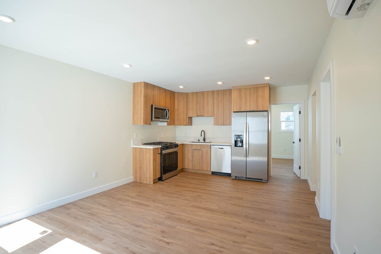 Photo - 1038 Westmoreland -2